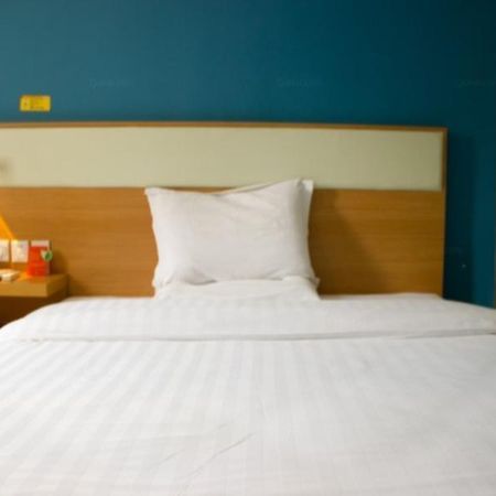 7 Days Inn Guangzhou Jiangtai Rd Metro Dış mekan fotoğraf