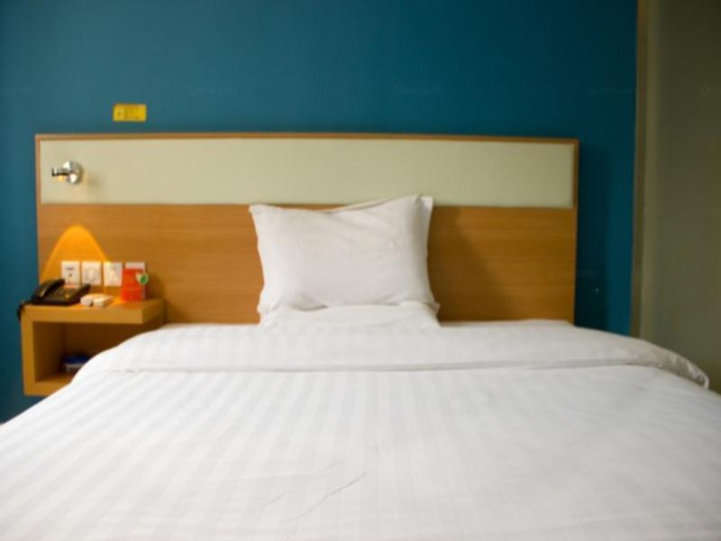 7 Days Inn Guangzhou Jiangtai Rd Metro Dış mekan fotoğraf